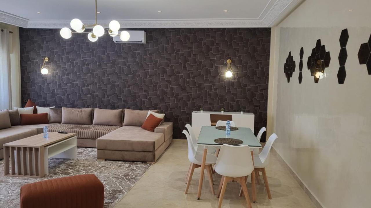 Appartement Charming New Large Luxurious Apartment. Tanger