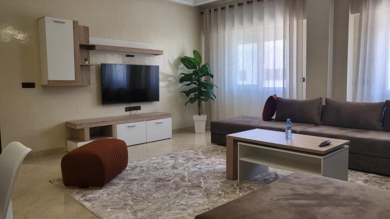 Charming New Large Luxurious Apartment. Tanger