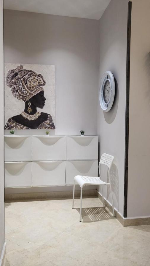 Charming New Large Luxurious Apartment. Appartement Tanger