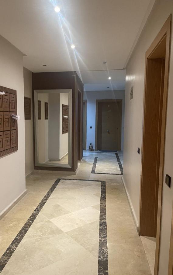 Charming New Large Luxurious Apartment. Tanger