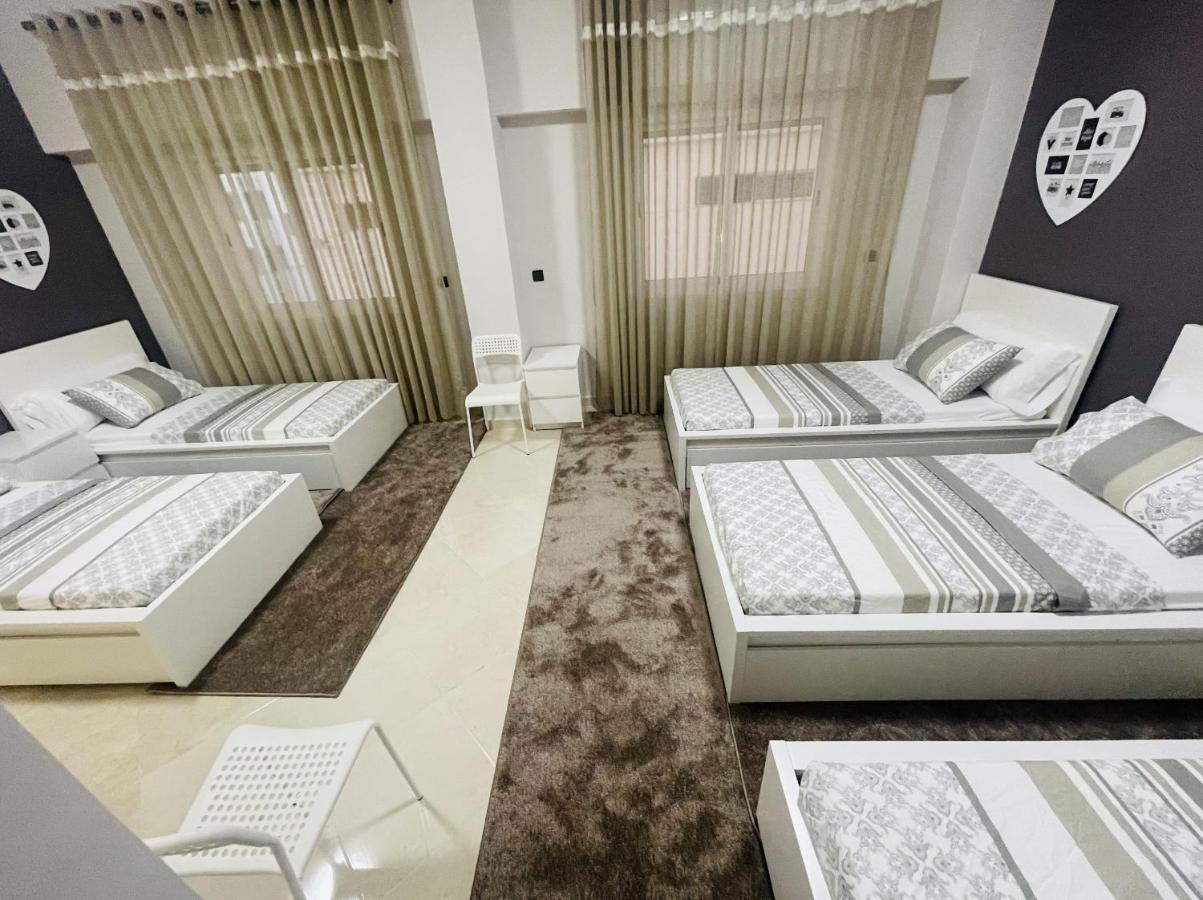 Charming New Large Luxurious Apartment. Appartement *